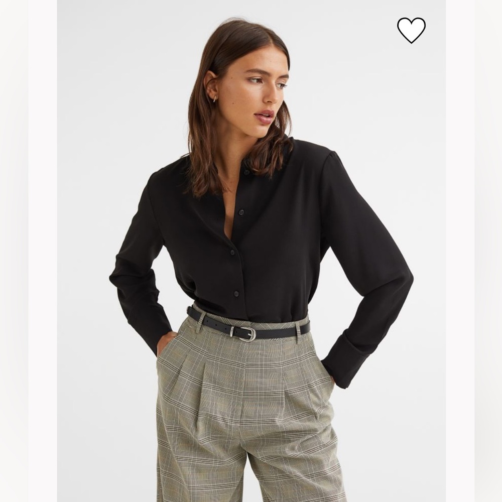 H&M black long sleeve button down shirt